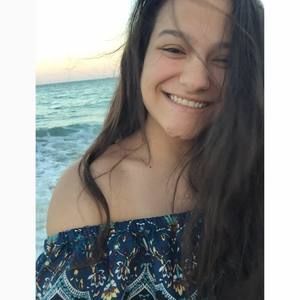 Meet your Posher, Roxana